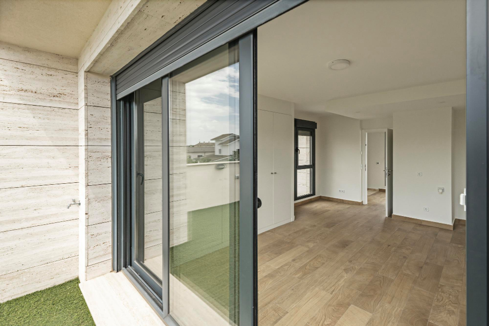 Bi-fold & Sliding Doors